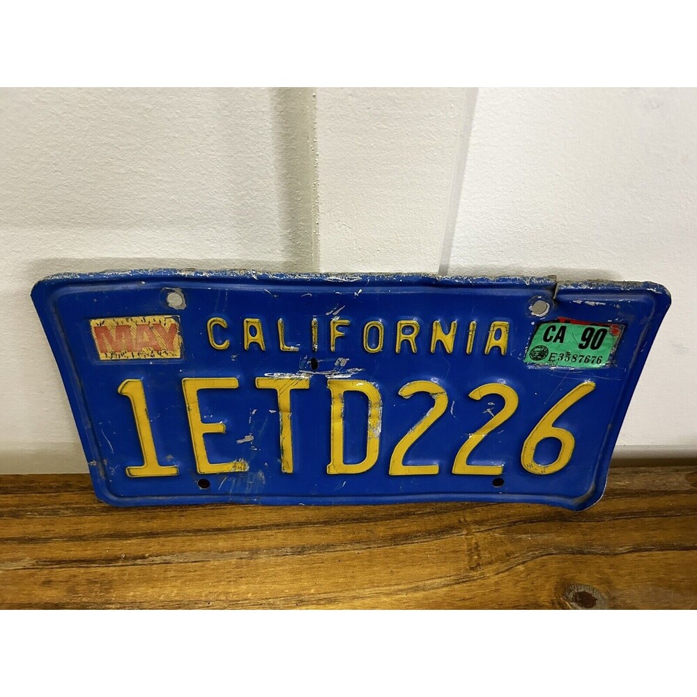 Vintage 80s 90s Yellow Blue California Plate Aluminum 1ETD226